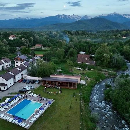 Domeniul Roa Hotel Avrig Bagian luar foto