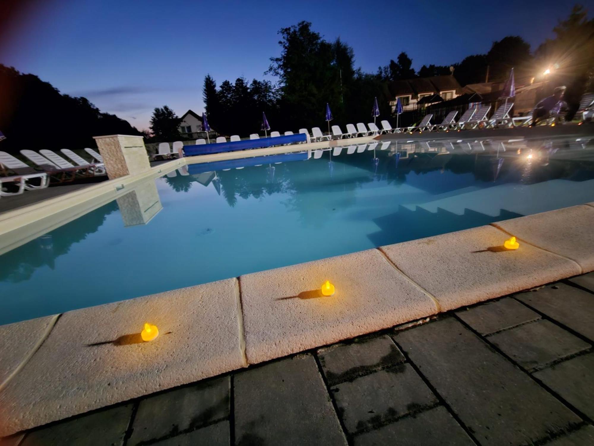 Domeniul Roa Hotel Avrig Bagian luar foto