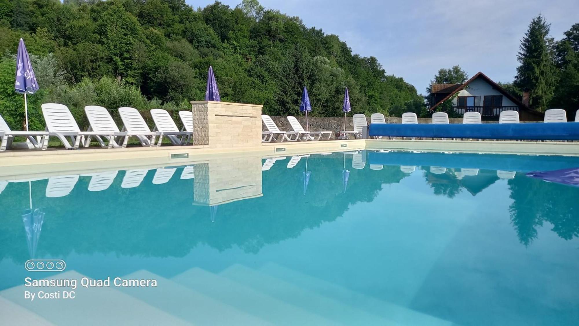 Domeniul Roa Hotel Avrig Bagian luar foto